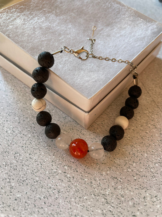 Bracelet howlite, quartz claire, cornaline et pierre de lave