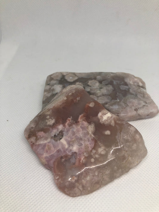 Agathe fleurs cerise galet