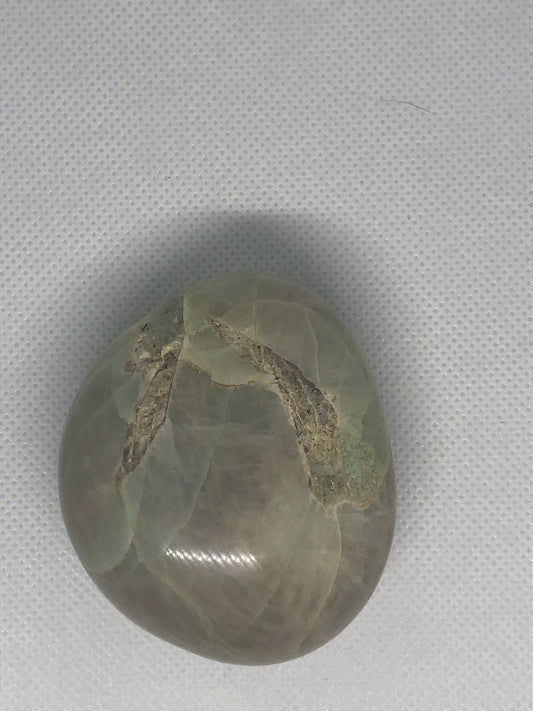 Galet Pierre de Lune, Garnierite